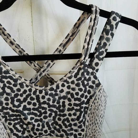 NWT AWNY LULULEMON HAPPY STRAPPY TANK - - Size 4 - Picture 5 of 8